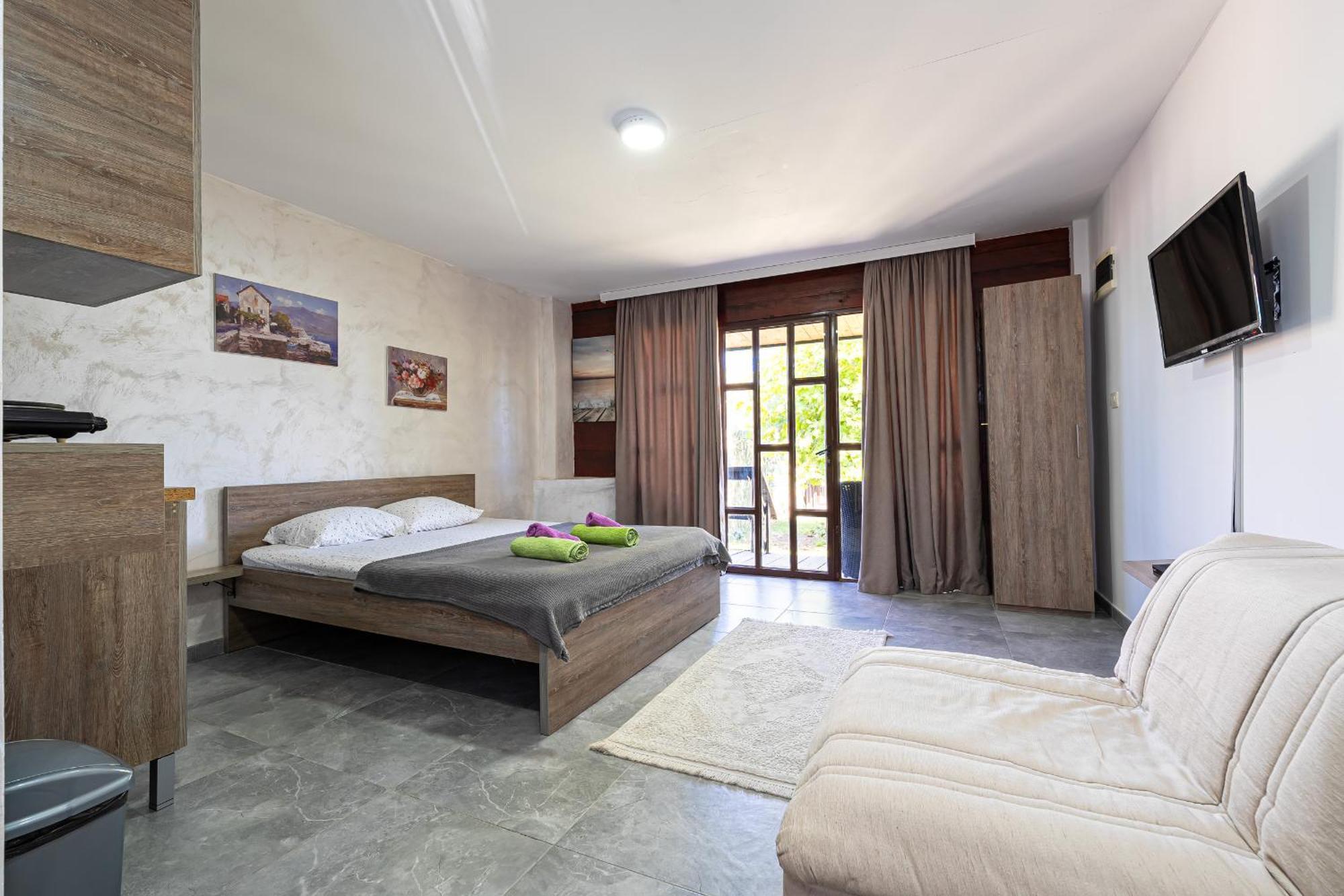 Apartments Obala ポドゴリツァ エクステリア 写真