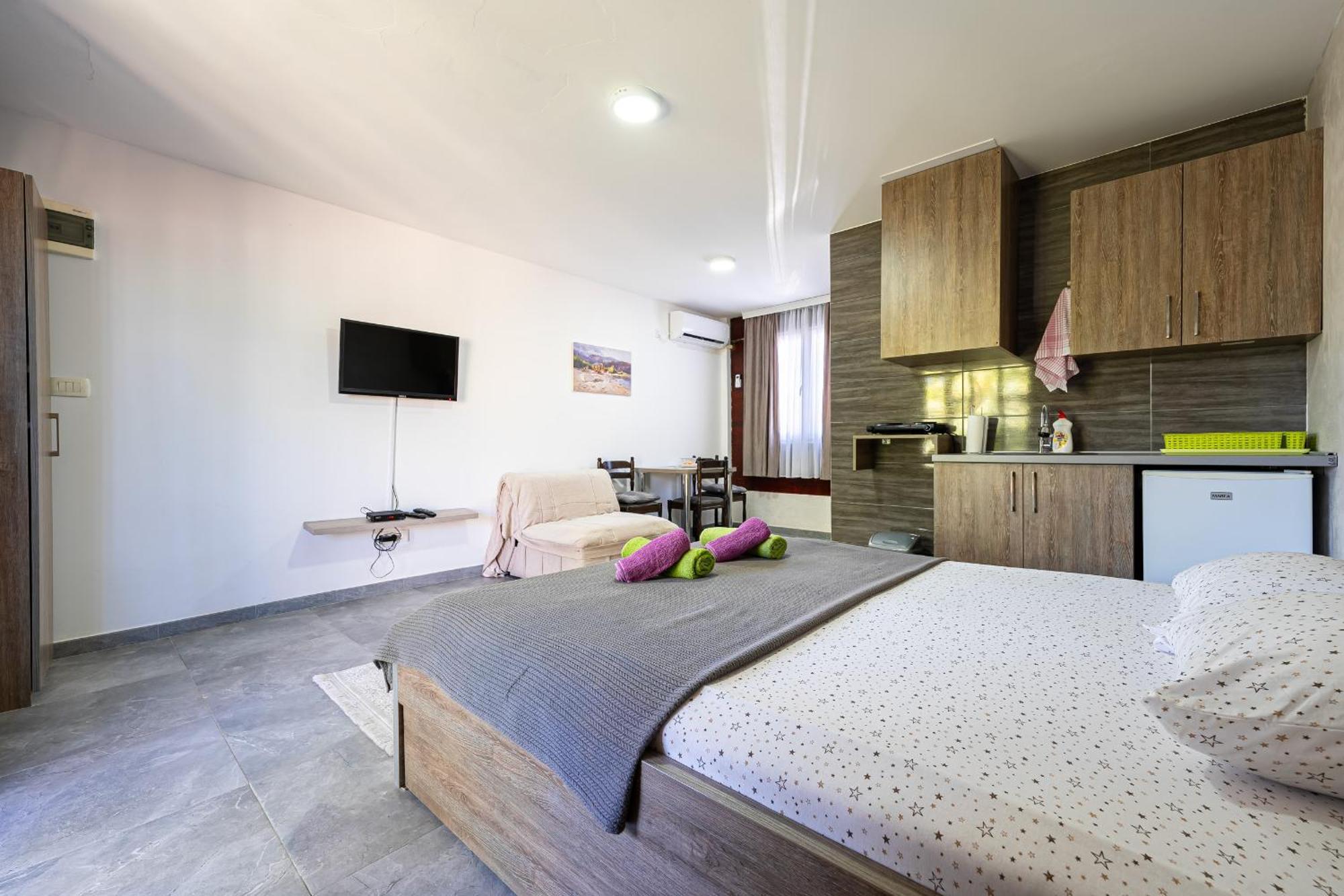 Apartments Obala ポドゴリツァ 部屋 写真