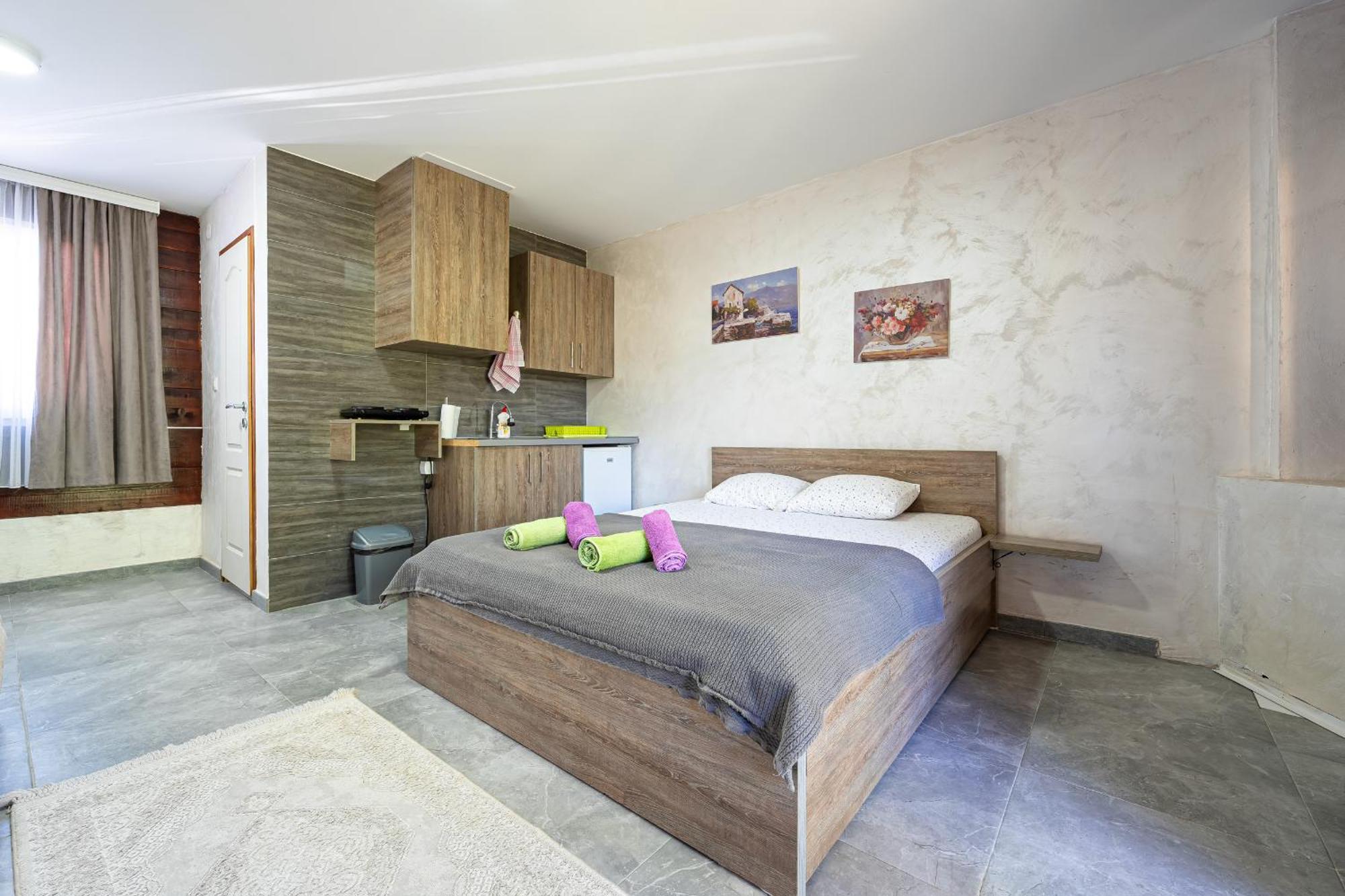 Apartments Obala ポドゴリツァ エクステリア 写真