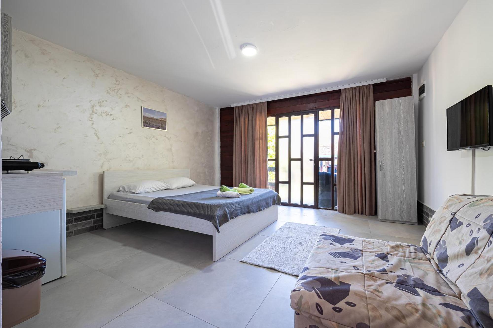 Apartments Obala ポドゴリツァ エクステリア 写真